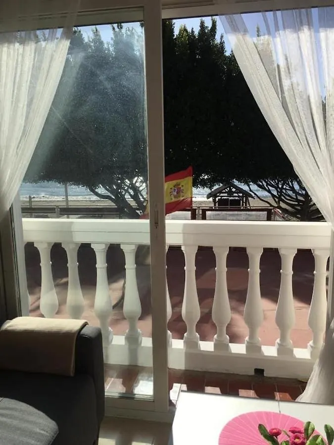 Estudio 1 Primera Linea Playa 말라가 아파트